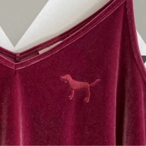 VS PINK Velvet Swing Cropped Tank Large Berry - Picture 4 of 6